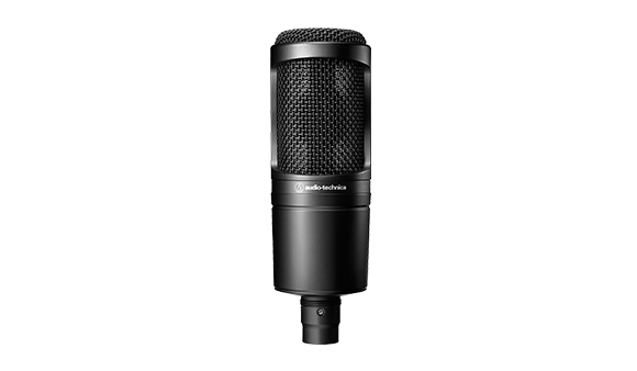 Microfone audio-technica AT2020 para podcast