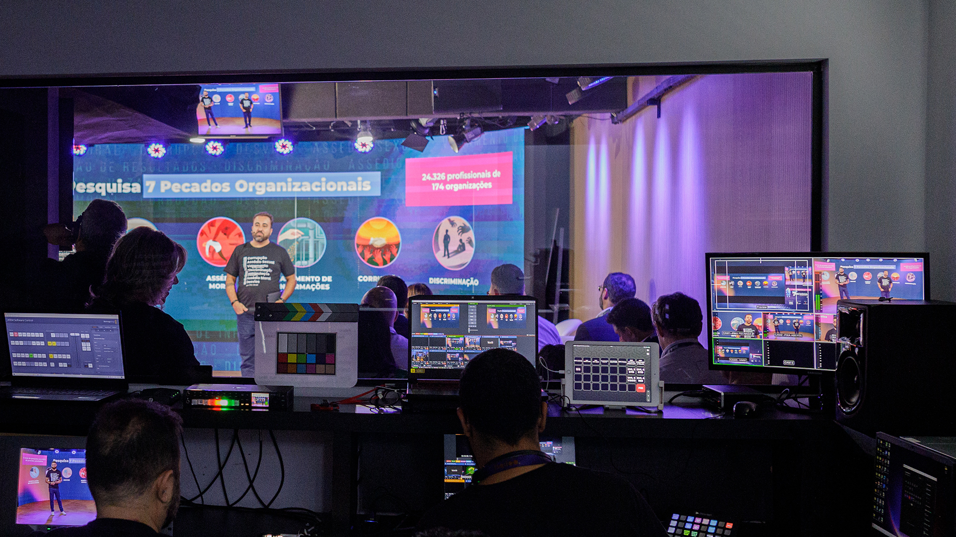 Estudio Cross Host - Prdução Audiovisual para Eventos